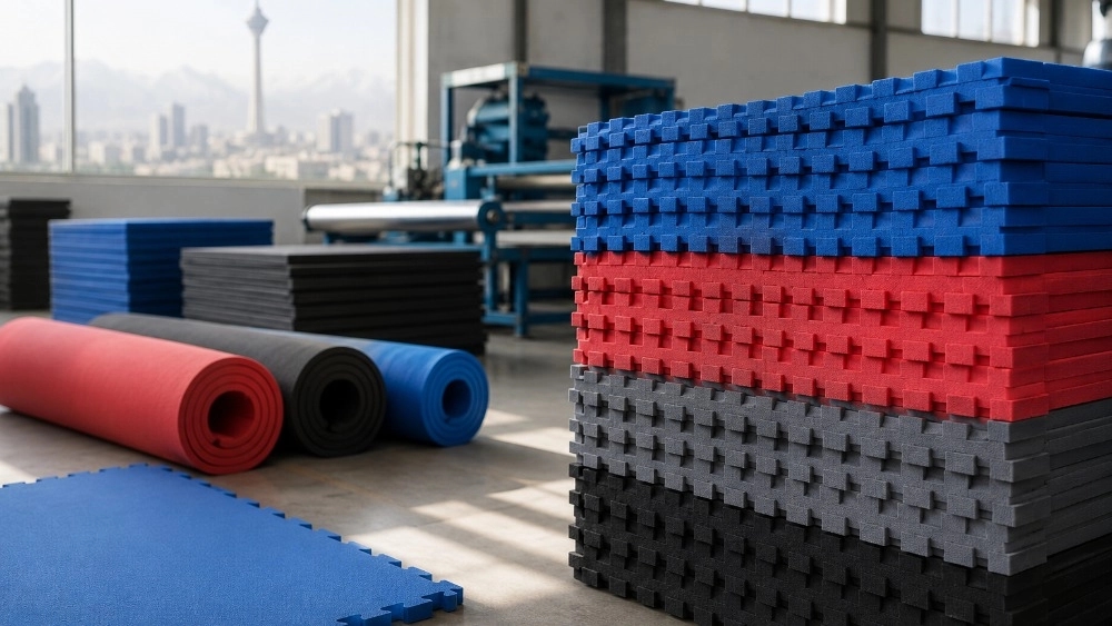 Tahran'da standart spor köpük üretimi
